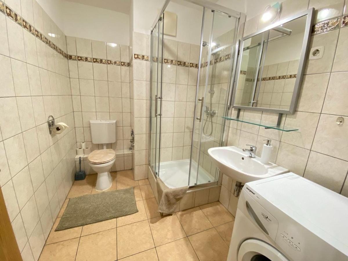 Orangehomes One Bedroom Design Apartment Budapest Ngoại thất bức ảnh